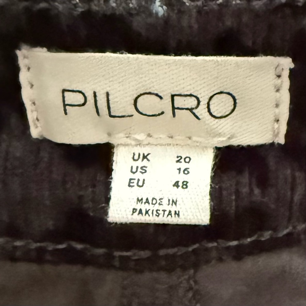 Pilcro Anthropologie Corduroy Animal Print Mini Skirt Black & Gray Size 16 NWT - Picture 10 of 11